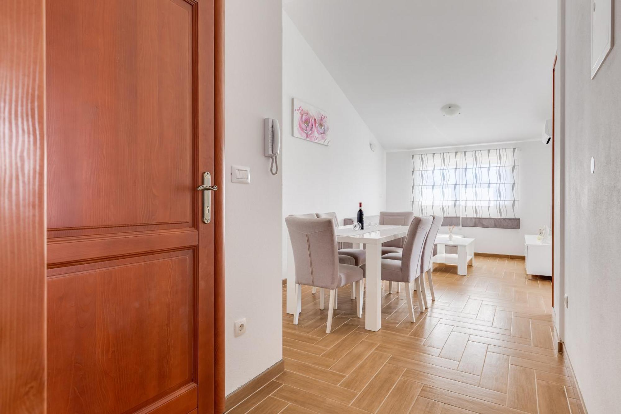 Apartmani Pocrnic Pakoštane Dış mekan fotoğraf
