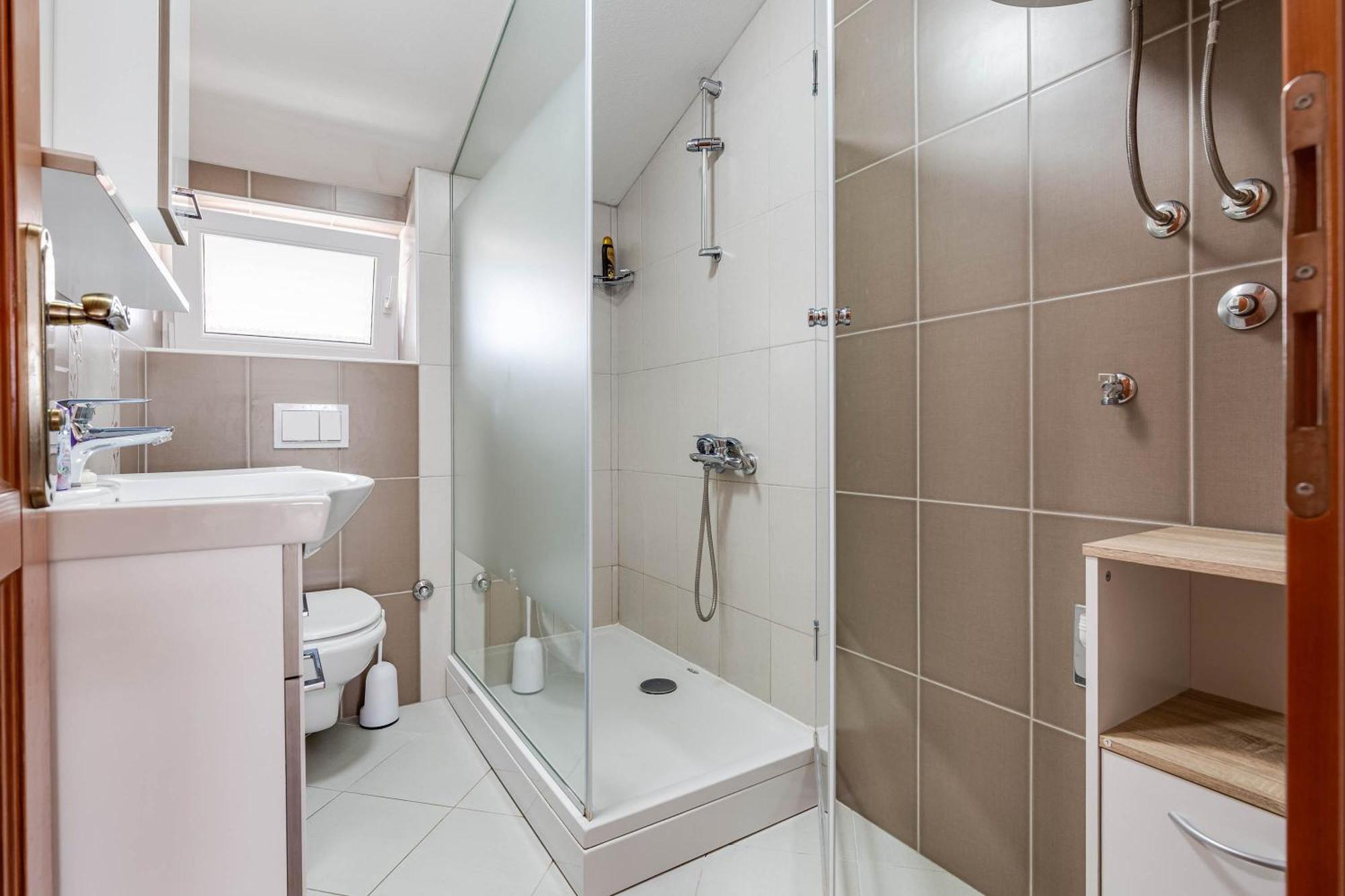 Apartmani Pocrnic Pakoštane Dış mekan fotoğraf