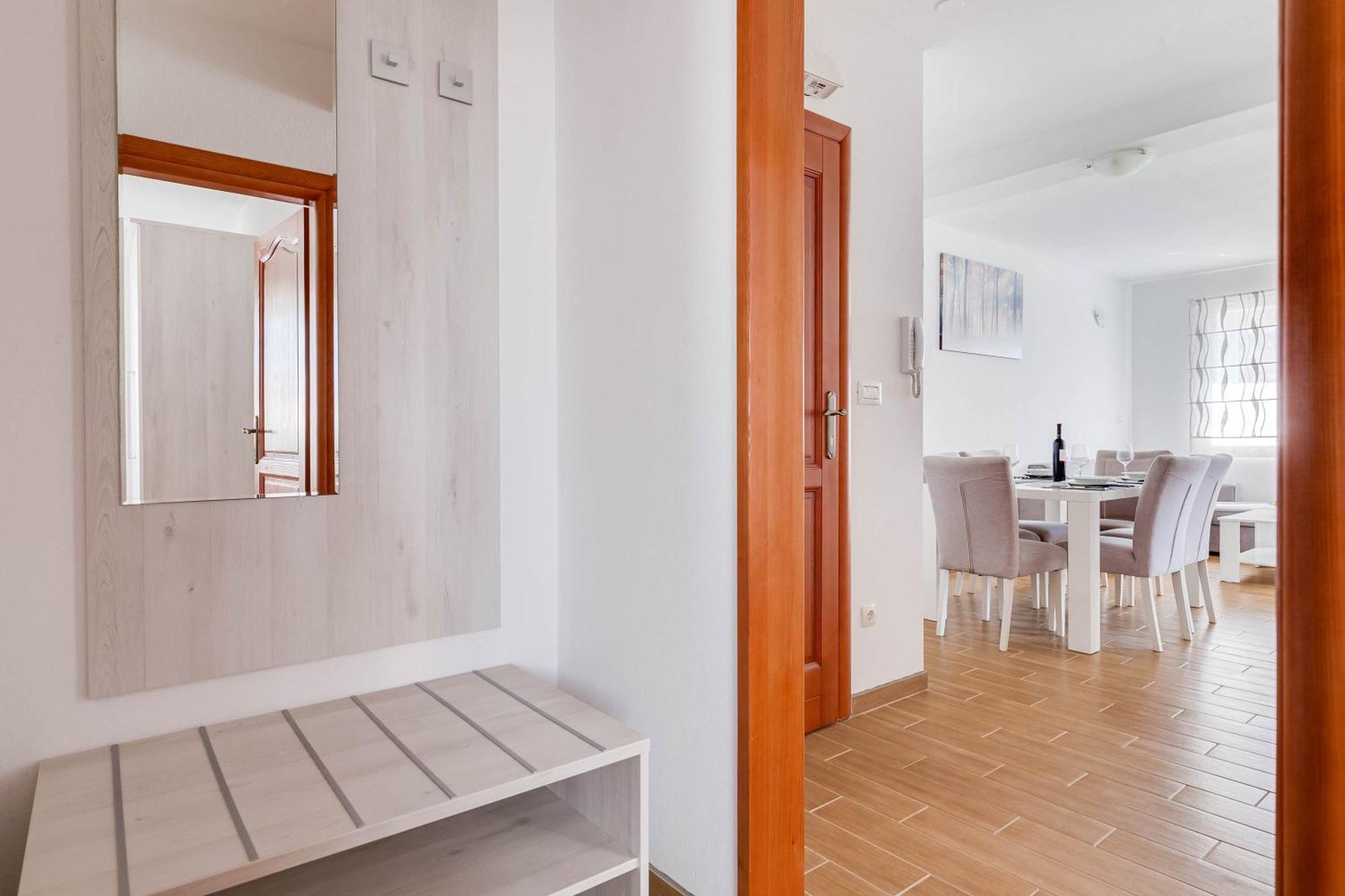 Apartmani Pocrnic Pakoštane Dış mekan fotoğraf
