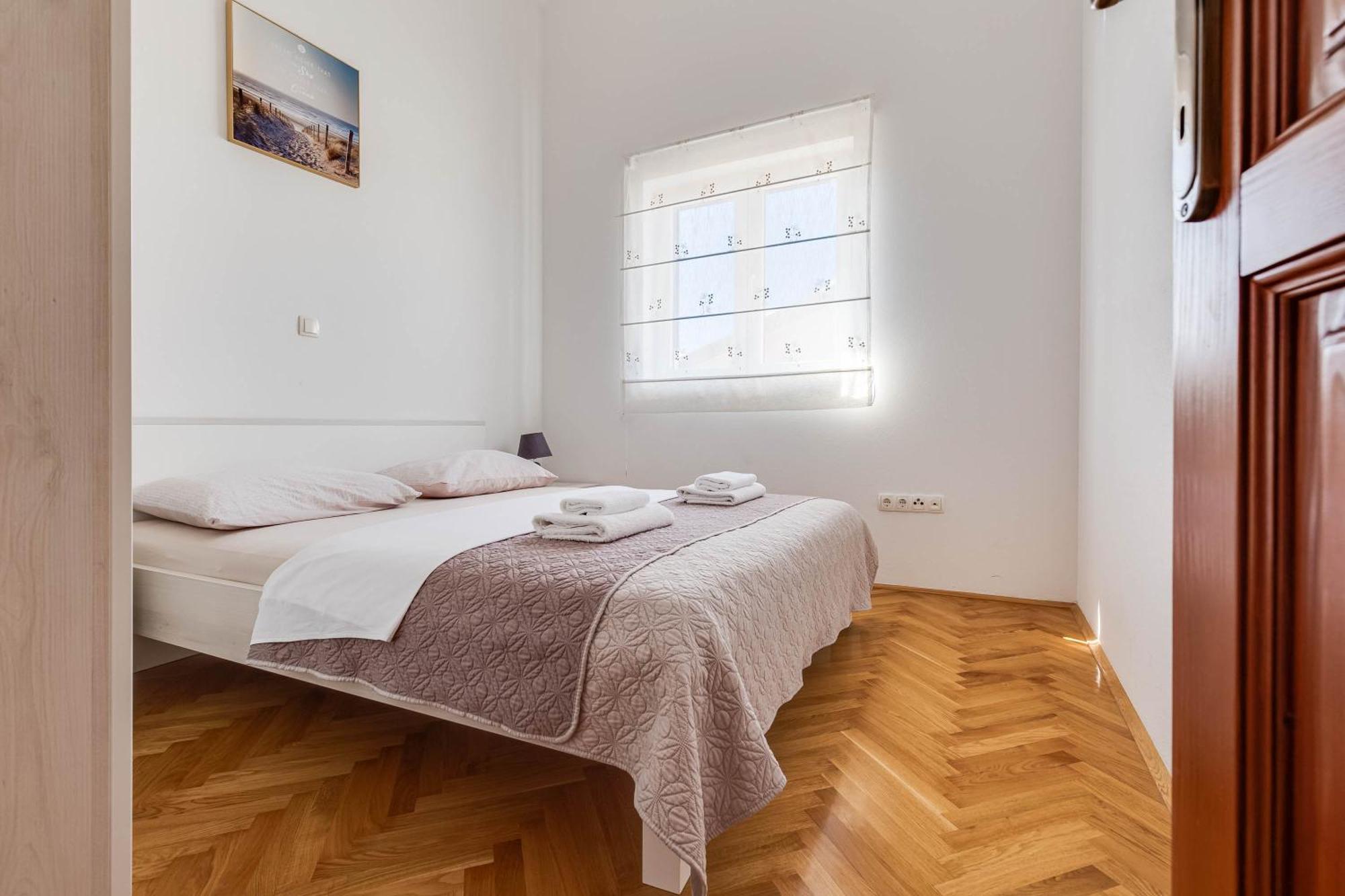 Apartmani Pocrnic Pakoštane Dış mekan fotoğraf
