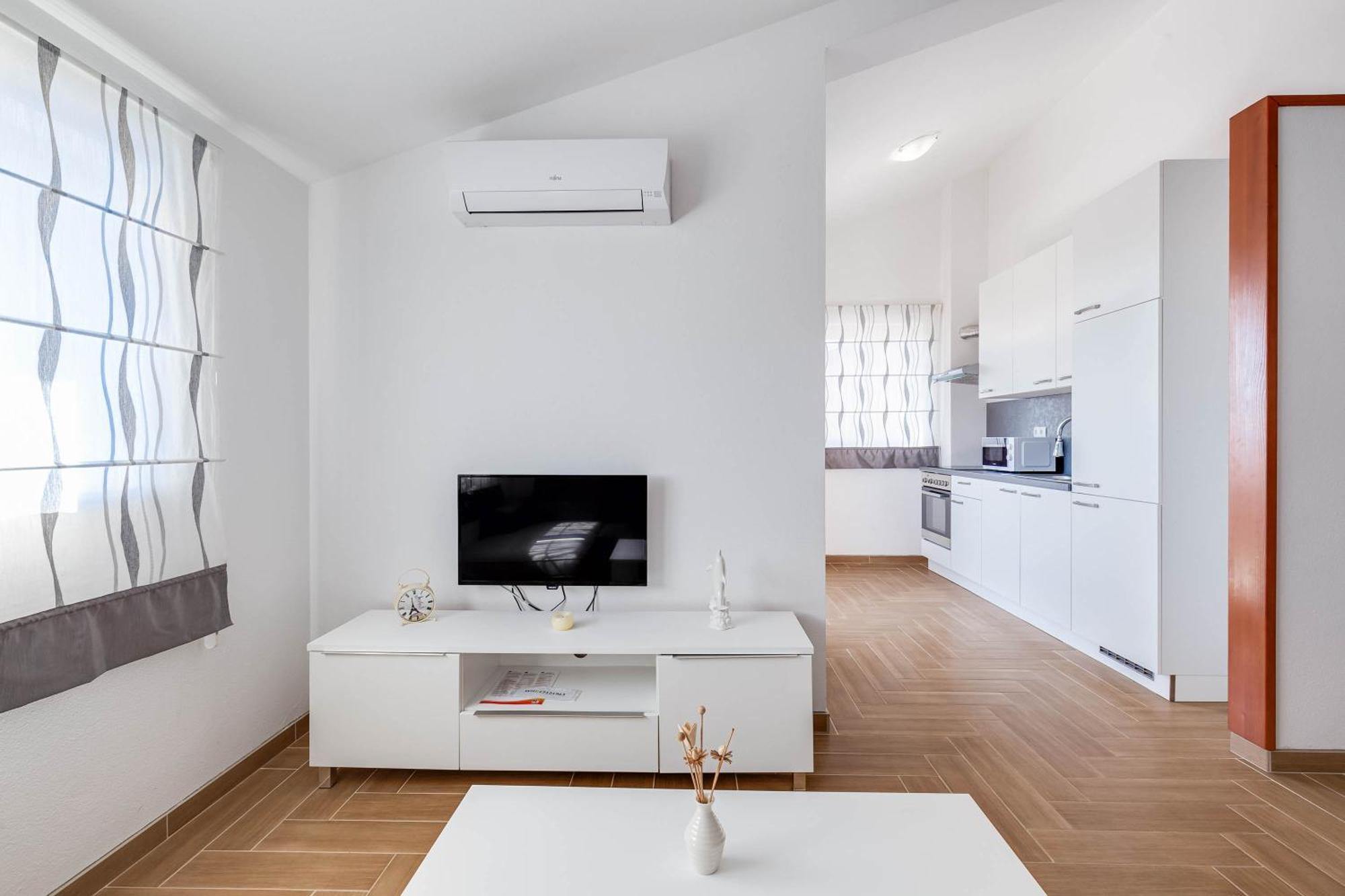 Apartmani Pocrnic Pakoštane Dış mekan fotoğraf