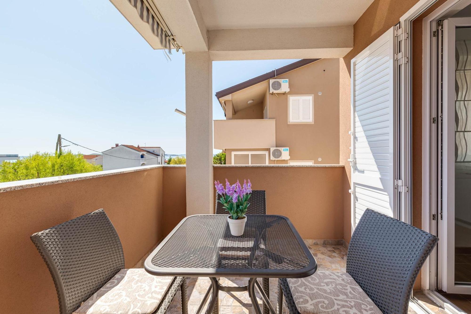 Apartmani Pocrnic Pakoštane Dış mekan fotoğraf